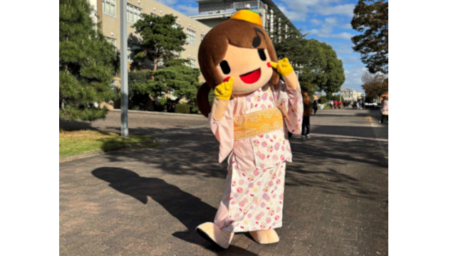 静岡大学の学生によるパフォーマンスの様子